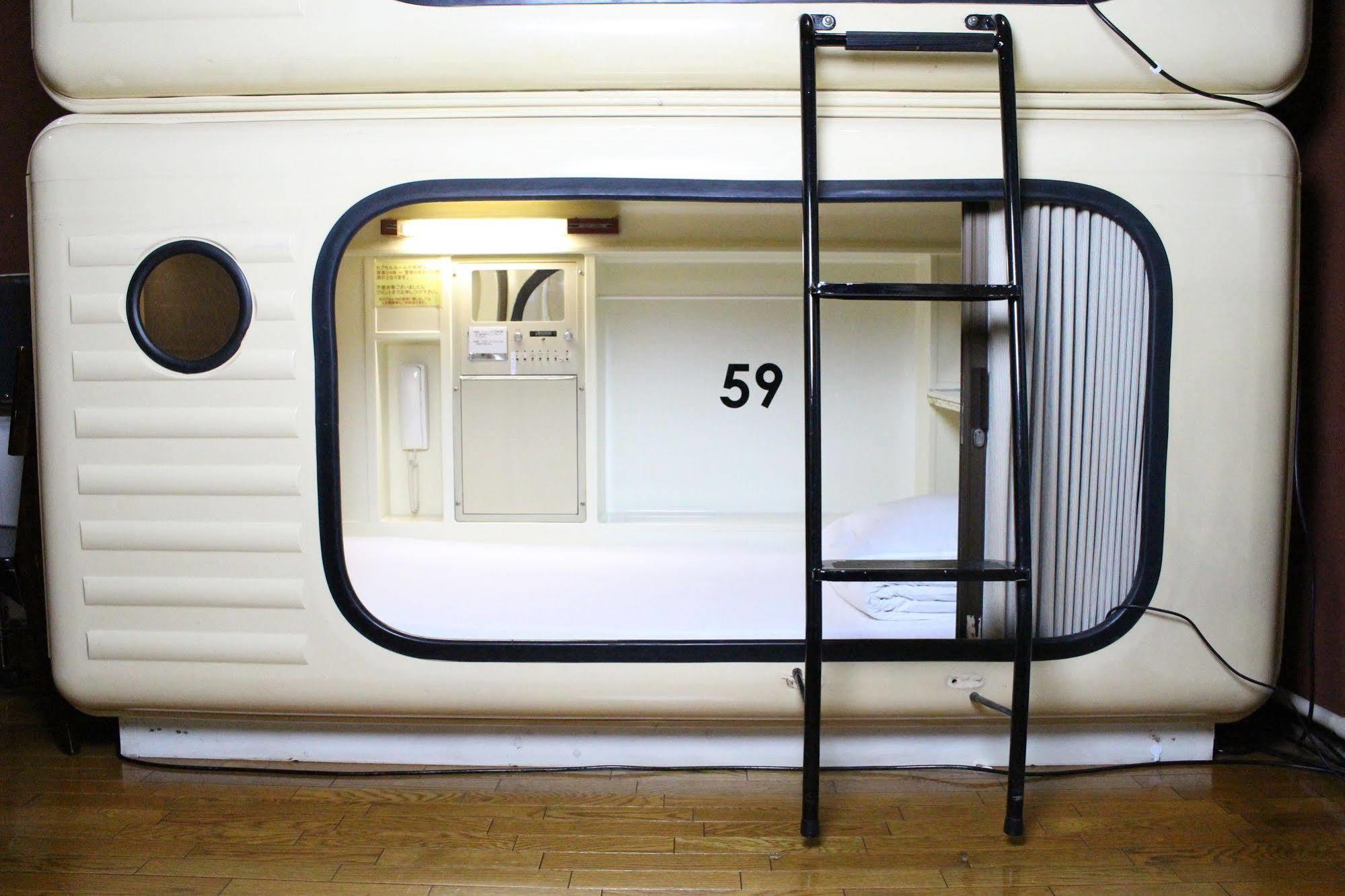Capsule Hotel Shonan Фудзисава Экстерьер фото