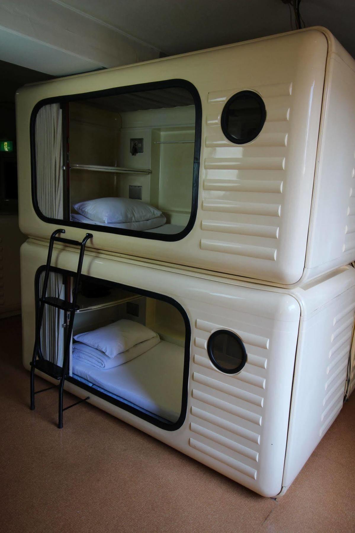 Capsule Hotel Shonan Фудзисава Экстерьер фото