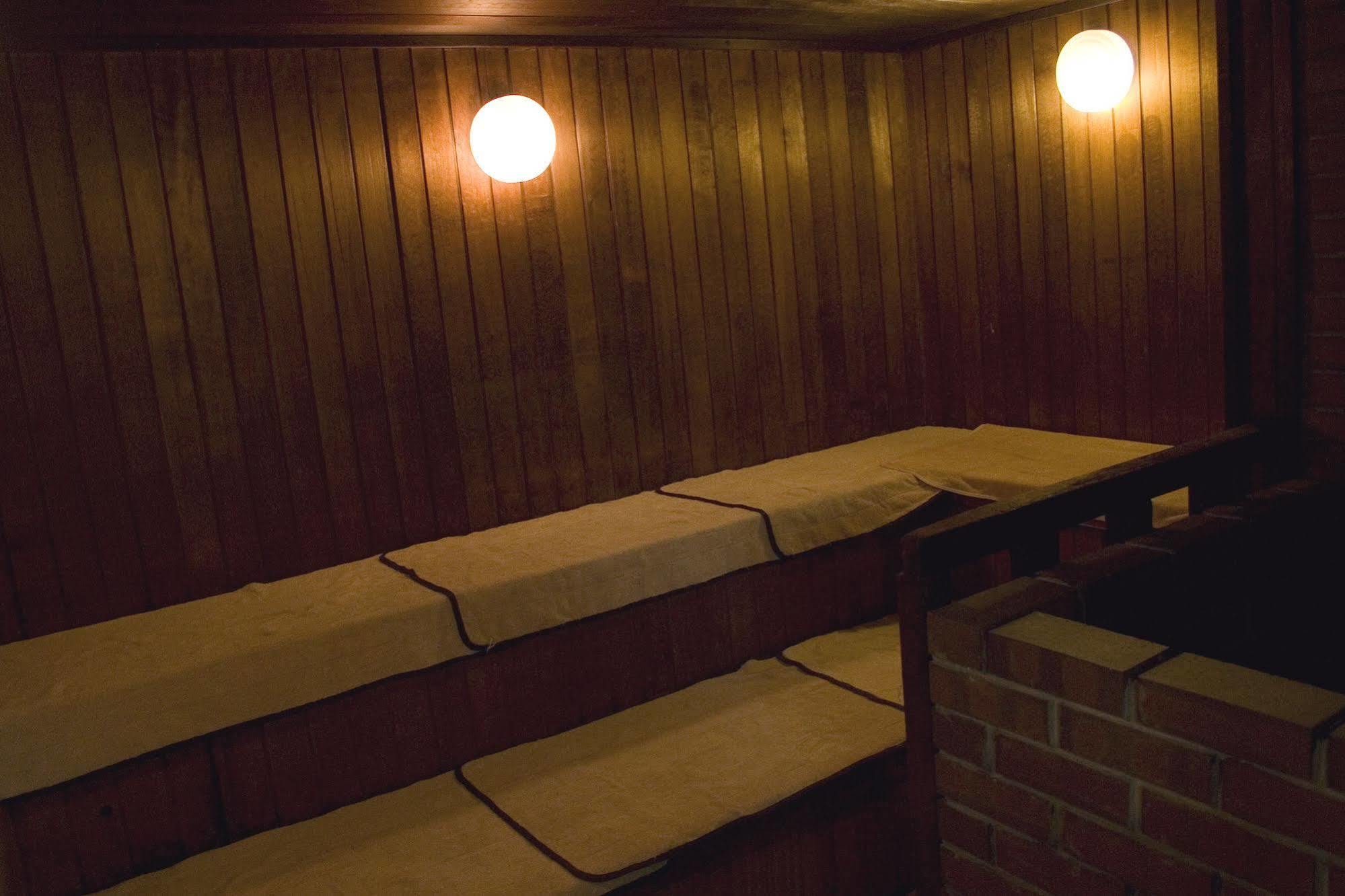 Capsule Hotel Shonan Фудзисава Экстерьер фото