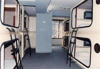 Capsule Hotel Shonan Фудзисава Экстерьер фото